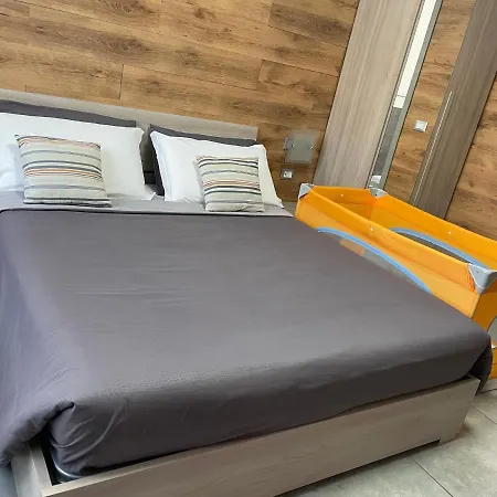 Happyhome Monolocale Apartment *