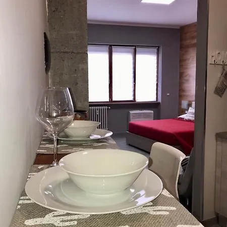 Апартаменты Happyhome Monolocale *